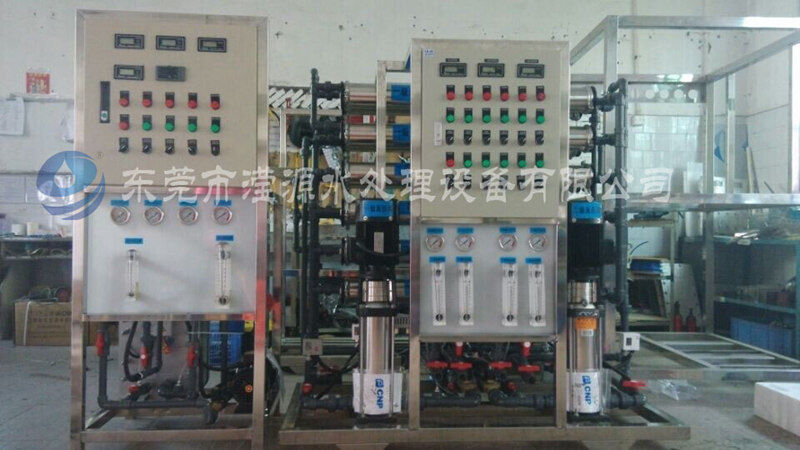  /><br /></div><div>應(yīng)用領(lǐng)域：</div><div>1.表面處理：電鍍配液用水、電鍍清洗用水;</div><div>2.電子工業(yè)：半導(dǎo)體工業(yè)超純水、集成電路清洗用水制備;</div><div>3.電力工業(yè)：高壓鍋爐補(bǔ)給水制備;</div><div>4.制藥行業(yè)：醫(yī)用純化水的制備;</div><div>5.化學(xué)工業(yè)：溶液的脫鹽提純;EDI超純水設(shè)備是一種環(huán)保節(jié)能新型水處理工藝，目前在工業(yè)生產(chǎn)用水處理中應(yīng)用廣泛，受到各行業(yè)青睞。</div></div>
						<div   id=